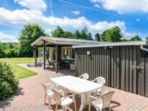 Lovely Holiday Home On A Nice Plot, Only 500 Meters From The Water,